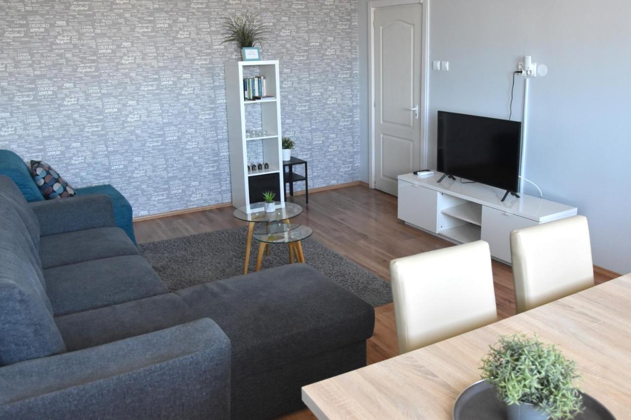 Panorama View Apartment ヴェスプレーム エクステリア 写真